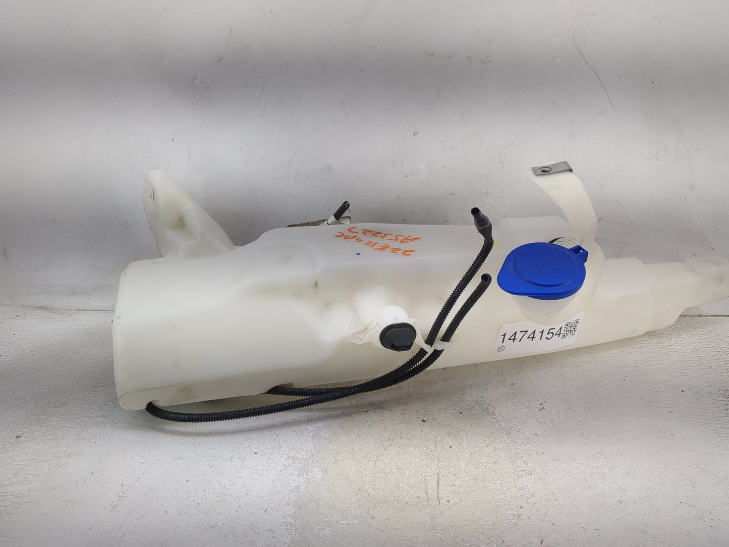 2020-2022 Ford Escape Windshield Washer Fluid Reservoir Bottle Oem 1474154 - Oemusedautoparts1.com