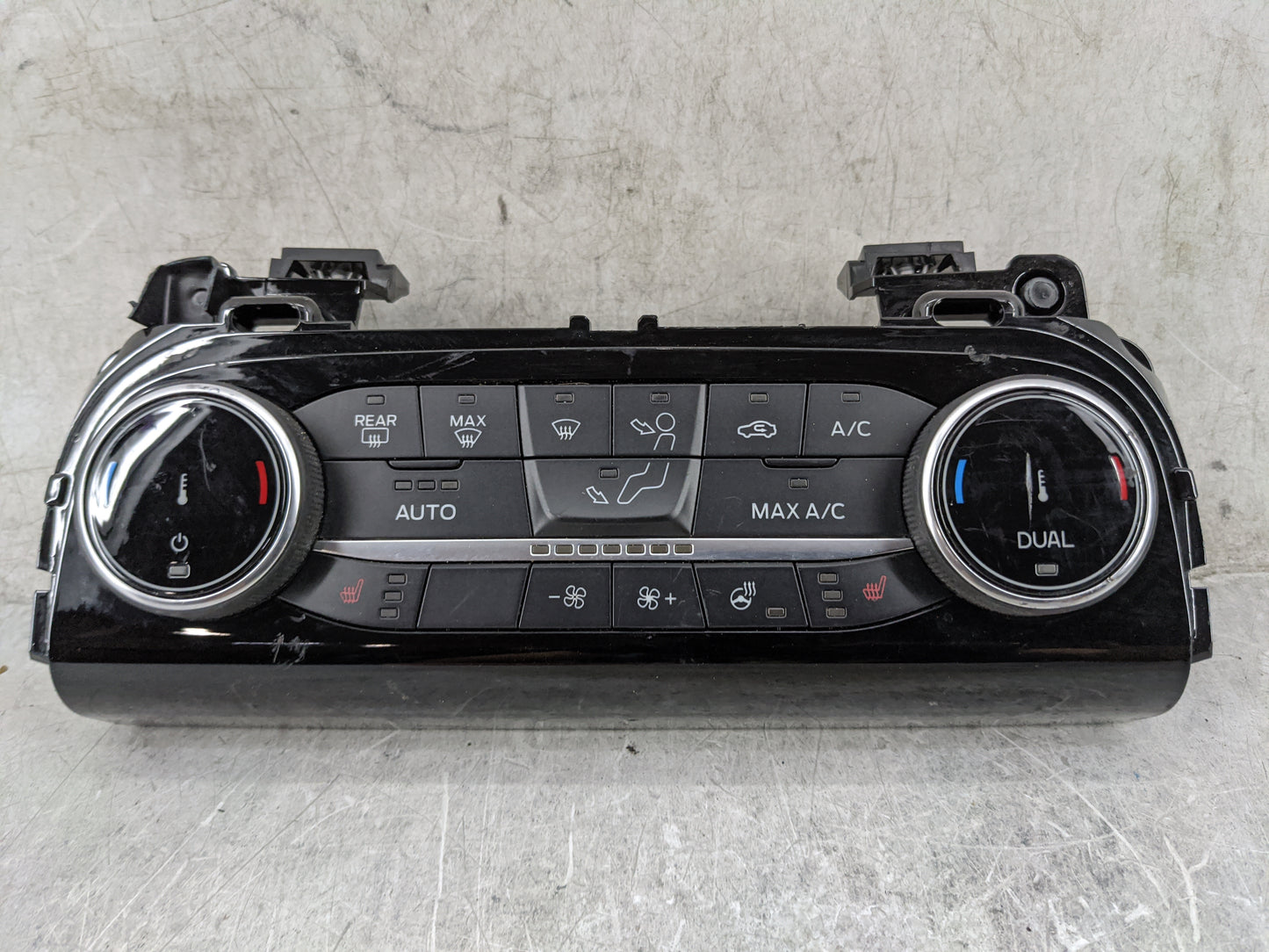 2020-2022 Ford Escape Climate Control Module Temperature AC/Heater Replacement P/N:NJ6T-18C612-GB Fits Fits 2020 2021 2022 O