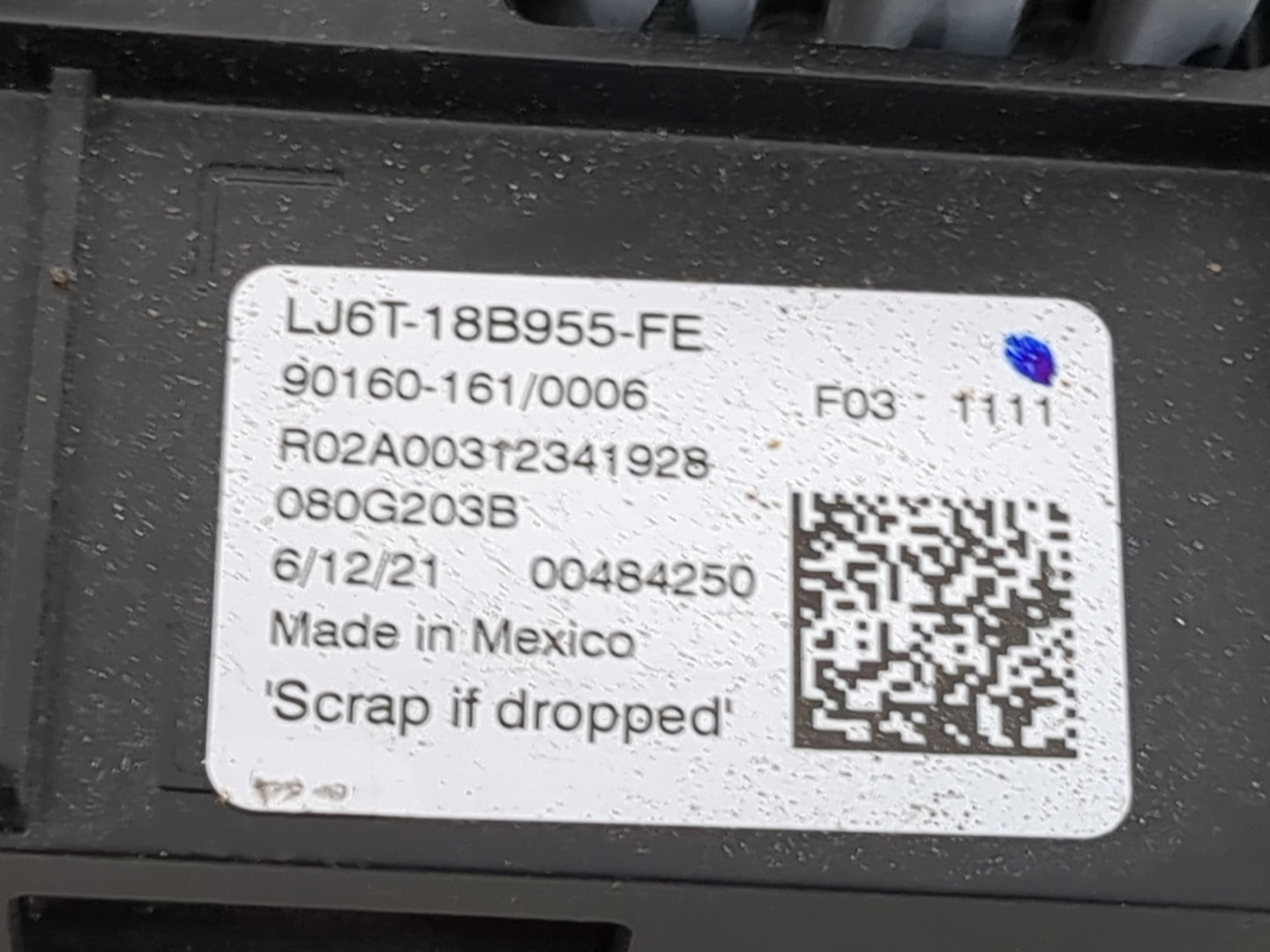 2020-2020 Ford Escape Information Display Screen 1475665 - Oemusedautoparts1.com