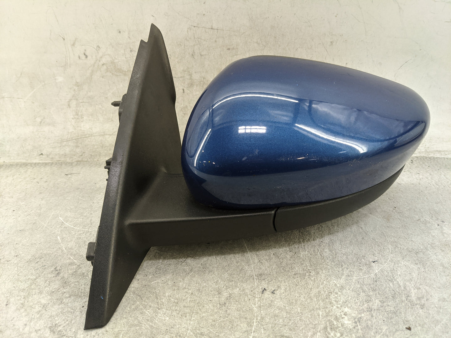 2022 Ford Escape Driver Side View Mirror - Left Door Mirror OEM Used - Oemusedautoparts1.com