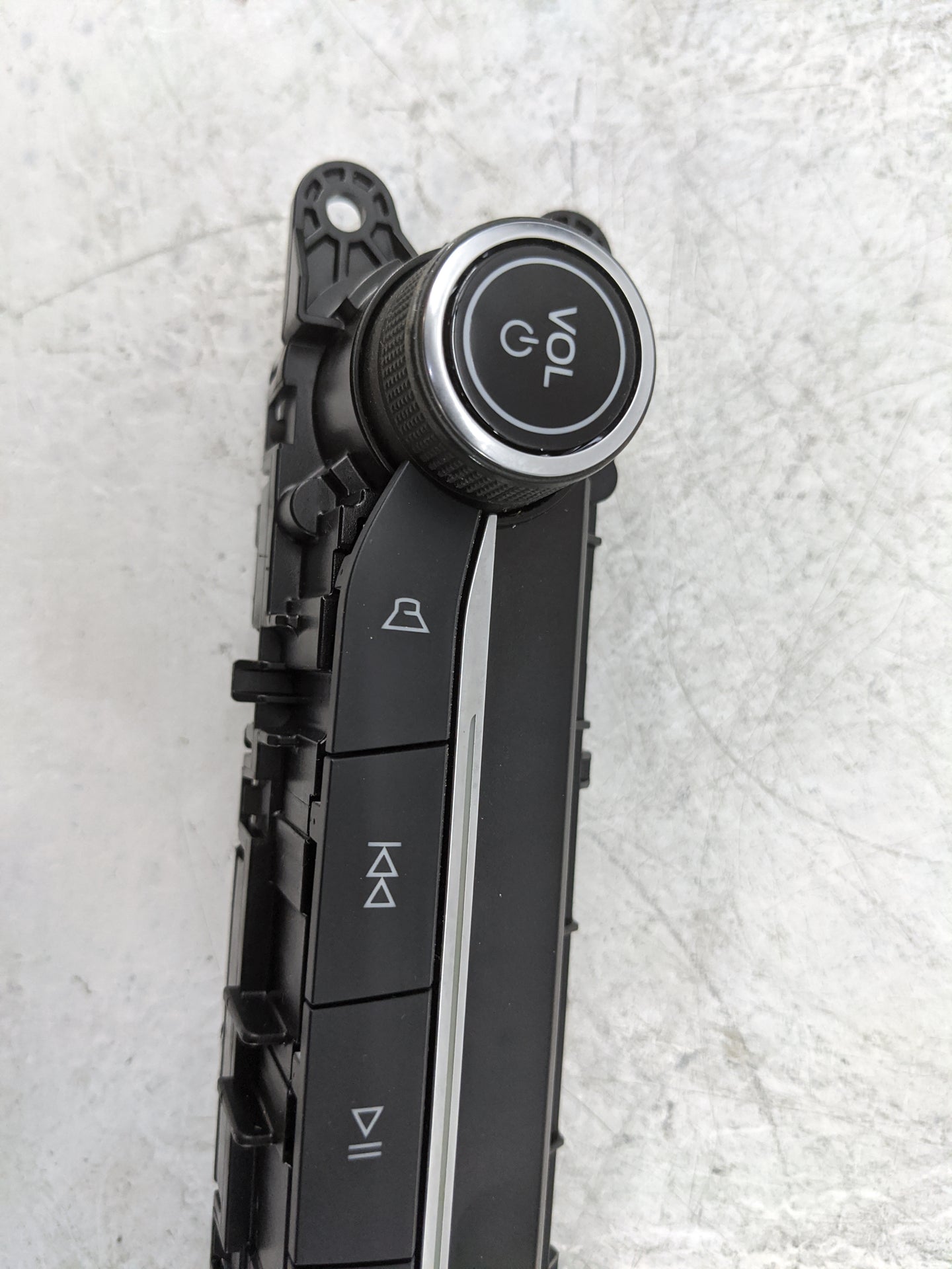 2021-2022 Ford Escape Radio Control Panel 1478400 - Oemusedautoparts1.com