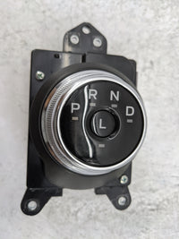 2022 Ford Escape Floor Console Assembly Shifter - Oemusedautoparts1.com