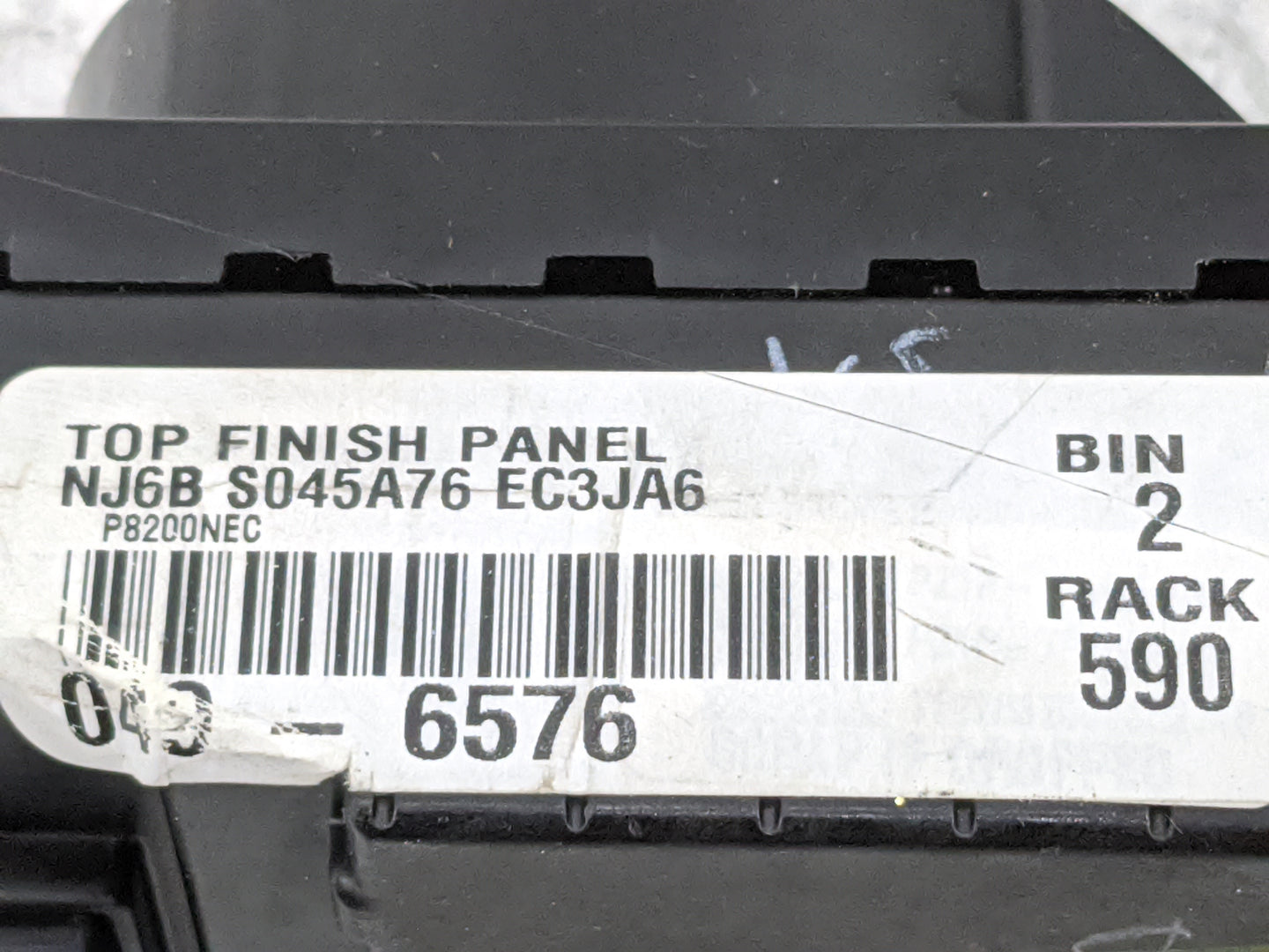 2022 Ford Escape Floor Console Assembly Shifter - Oemusedautoparts1.com