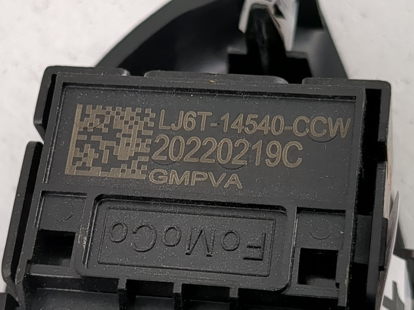 2020-2022 Ford Escape Master Power Window Switch Replacement Driver Side Left P/N:LJ6T-14540-CCW Fits Fits 2020 2021 2022 OE
