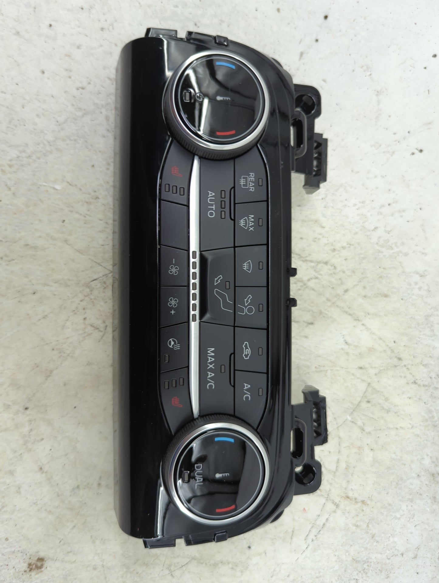2022 Ford Escape Climate Control Module Temperature AC/Heater Replacement P/N:NJ6T-18C612-GB Fits OEM Used Auto Parts - Oemu