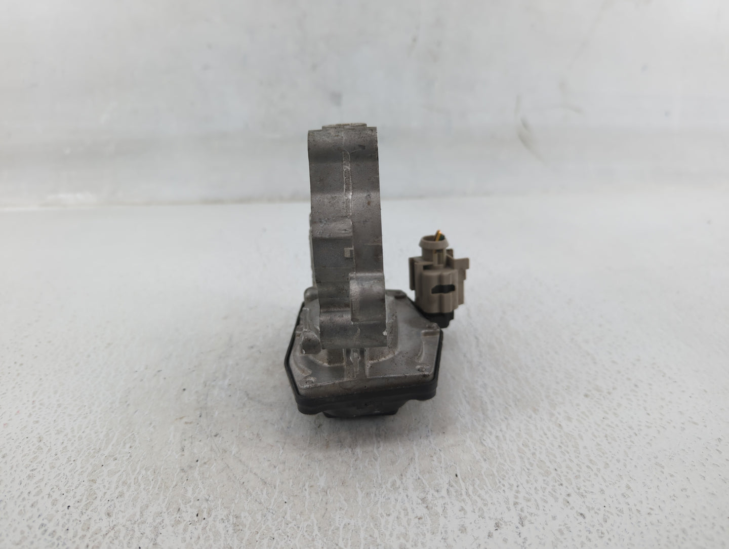 2021-2022 Ford Escape Throttle Body P/N:HX7G-9F991-AA Fits Fits 2021 2022 OEM Used Auto Parts - Oemusedautoparts1.com