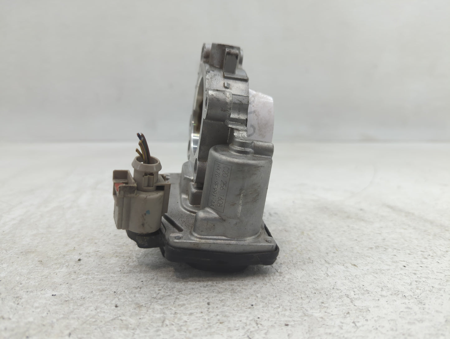 2021-2022 Ford Escape Throttle Body P/N:C20 256 1608 HX7G-9F991-AA Fits Fits 2021 2022 OEM Used Auto Parts - Oemusedautopart