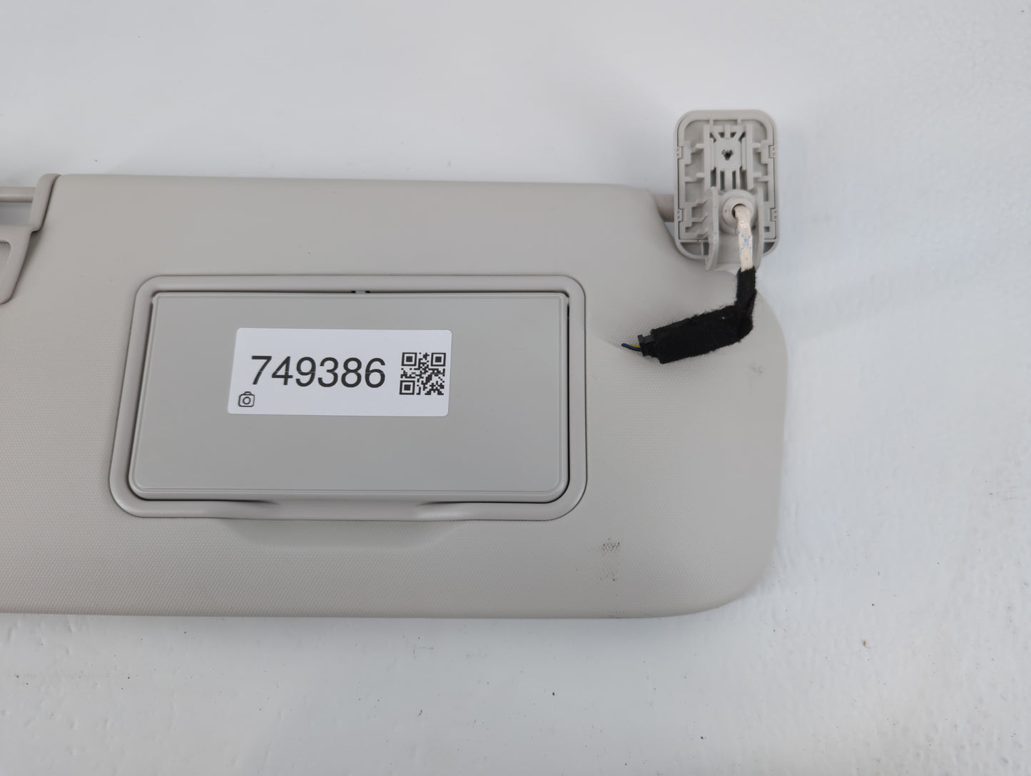 2021-2022 Ford Escape Sun Visor Shade Replacement Passenger Right Mirror Fits Fits 2021 2022 OEM Used Auto Parts - Oemusedau