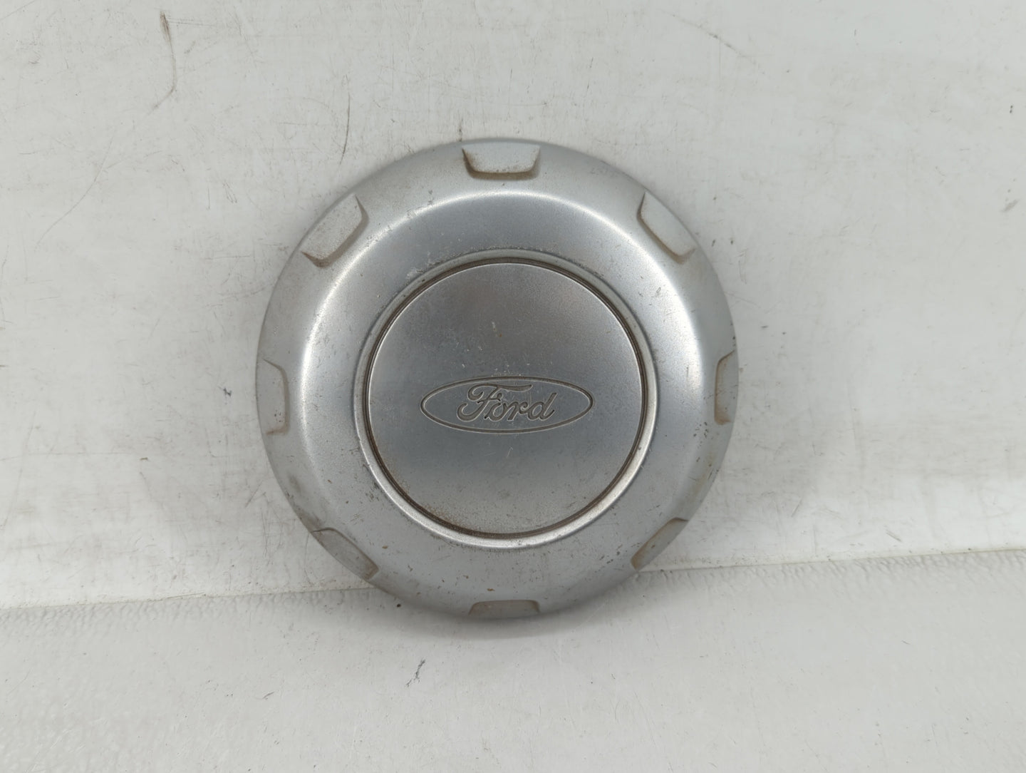 2022 Ford Expedition Rim Wheel Center Cap Silver - Oemusedautoparts1.com