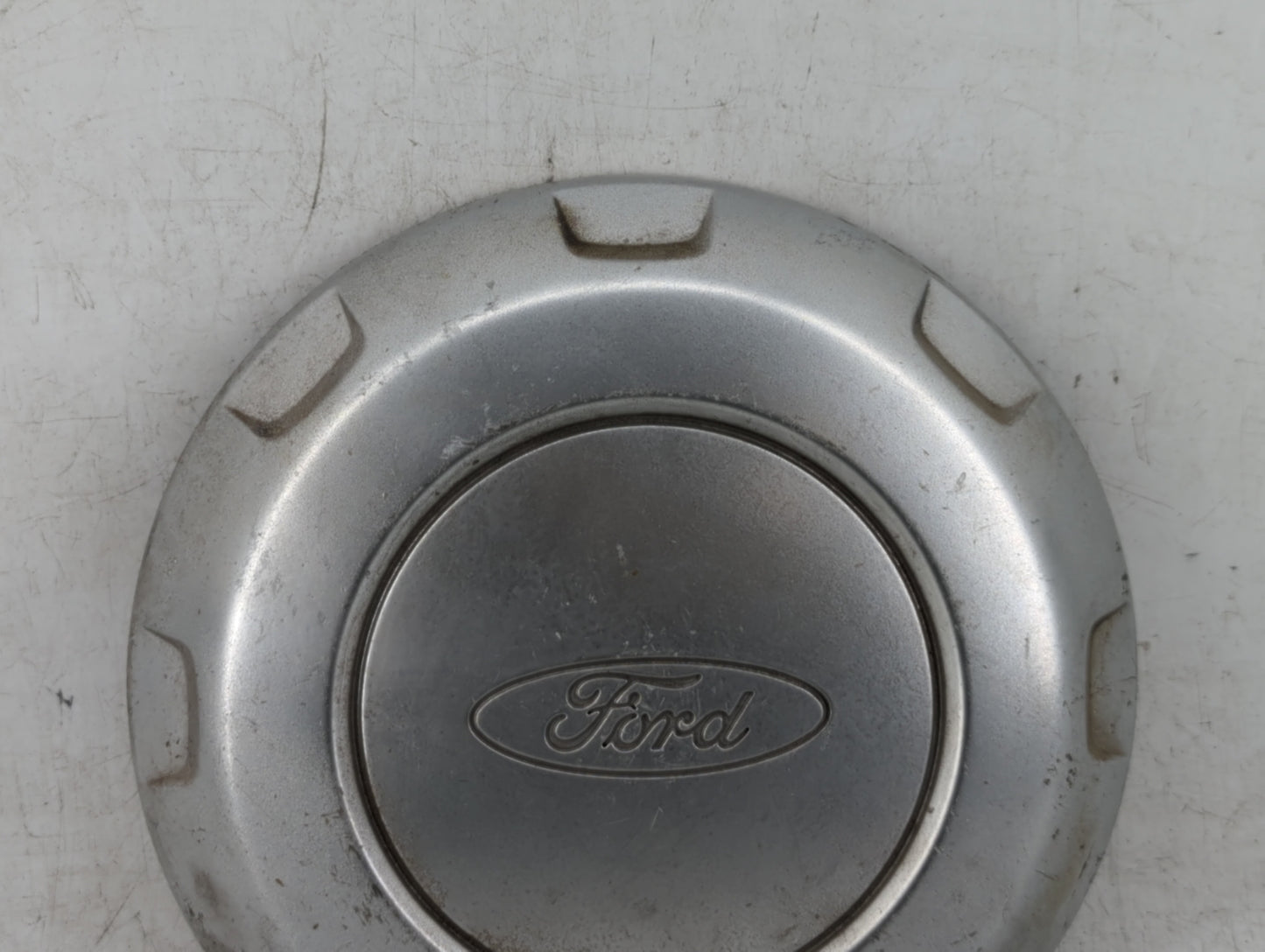 2022 Ford Expedition Rim Wheel Center Cap Silver - Oemusedautoparts1.com