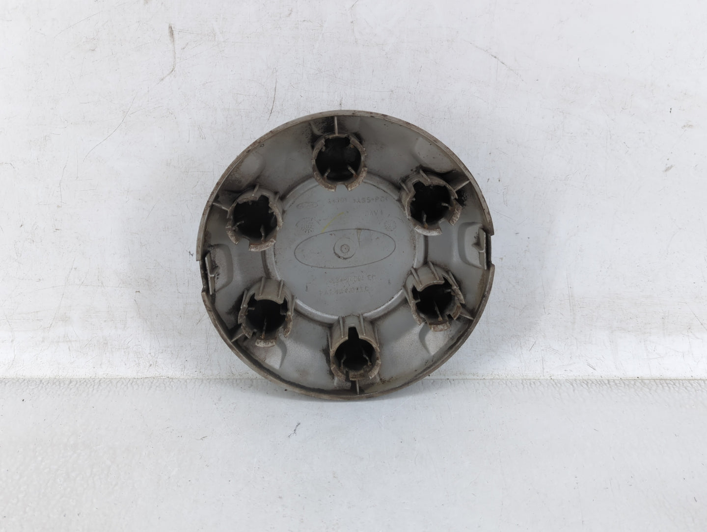 2022 Ford Expedition Rim Wheel Center Cap Silver - Oemusedautoparts1.com