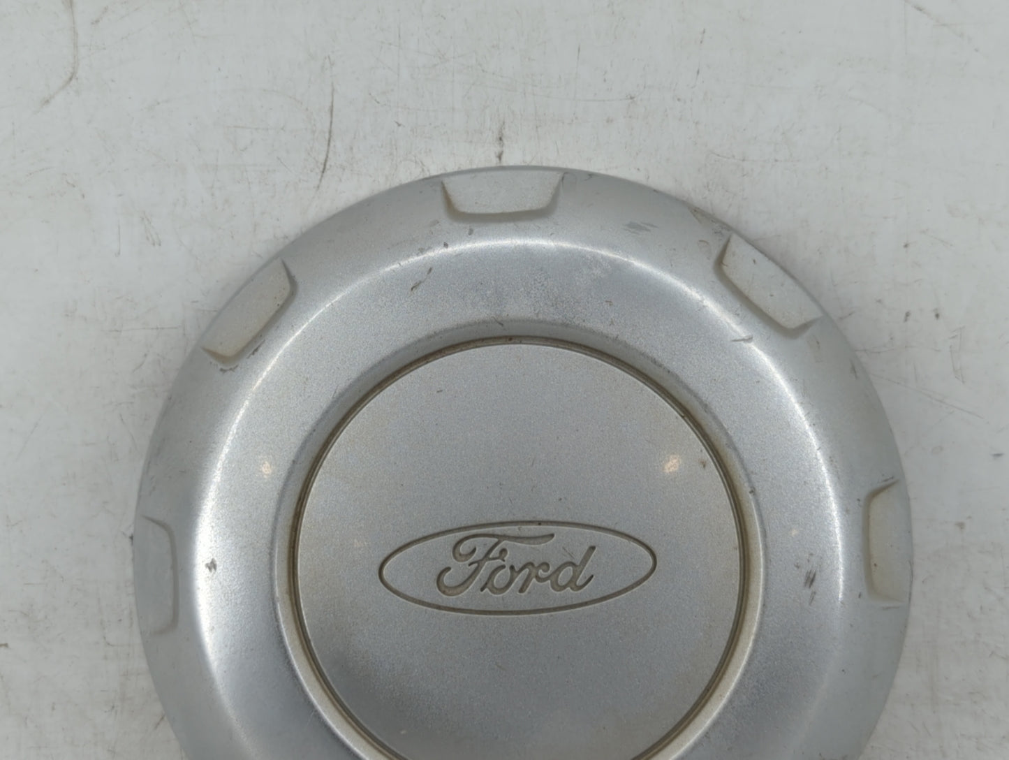 2022 Ford Expedition Rim Wheel Center Cap Silver - Oemusedautoparts1.com