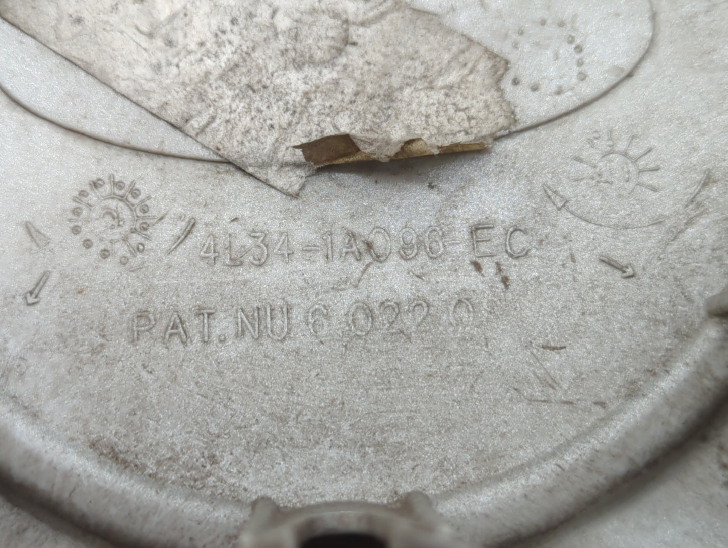 2022 Ford Expedition Rim Wheel Center Cap Silver - Oemusedautoparts1.com