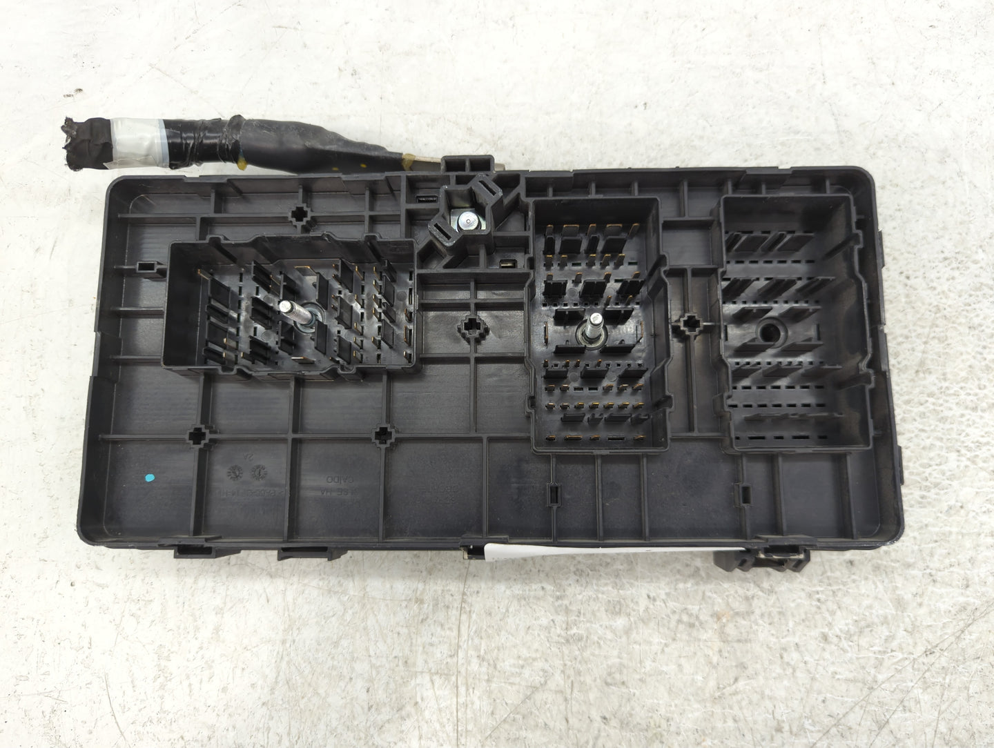 2022 Ford Explorer Fusebox Fuse Box Panel Relay Module P/N:N1MT-14D068-CA Fits OEM Used Auto Parts - Oemusedautoparts1.com