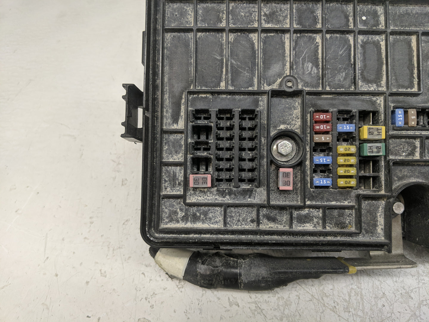 2022 Ford Explorer Fusebox Fuse Box Panel Relay Module P/N:N1MT-14D068-CA Fits OEM Used Auto Parts - Oemusedautoparts1.com