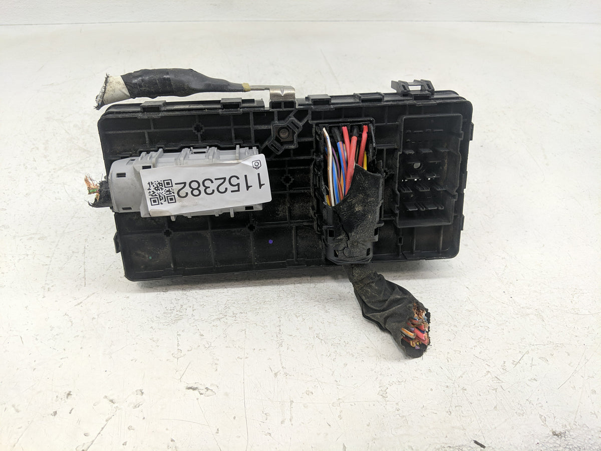 2020 Ford Explorer Fusebox Fuse Box Panel Relay Module P/N:N1MT-14D068-CA Fits OEM Used Auto Parts - Oemusedautoparts1.com