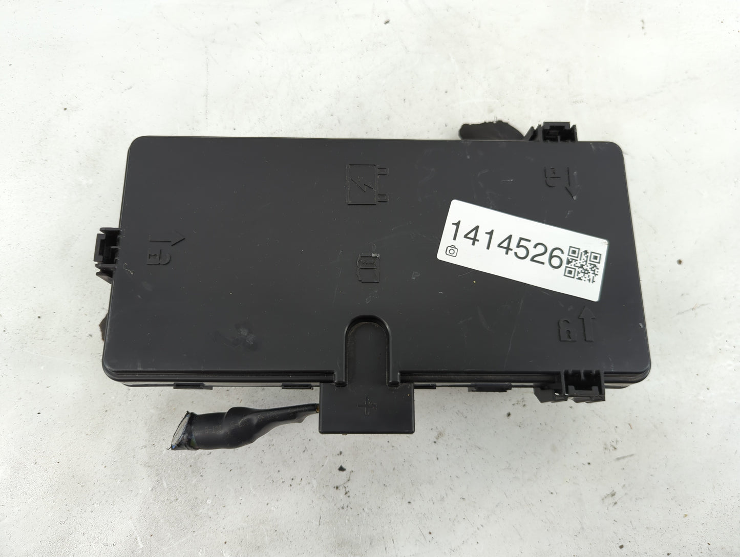2020-2022 Ford Explorer Fusebox Fuse Box Panel Relay Module P/N:N1MT-14D068-MA Fits Fits 2020 2021 2022 OEM Used Auto Parts 