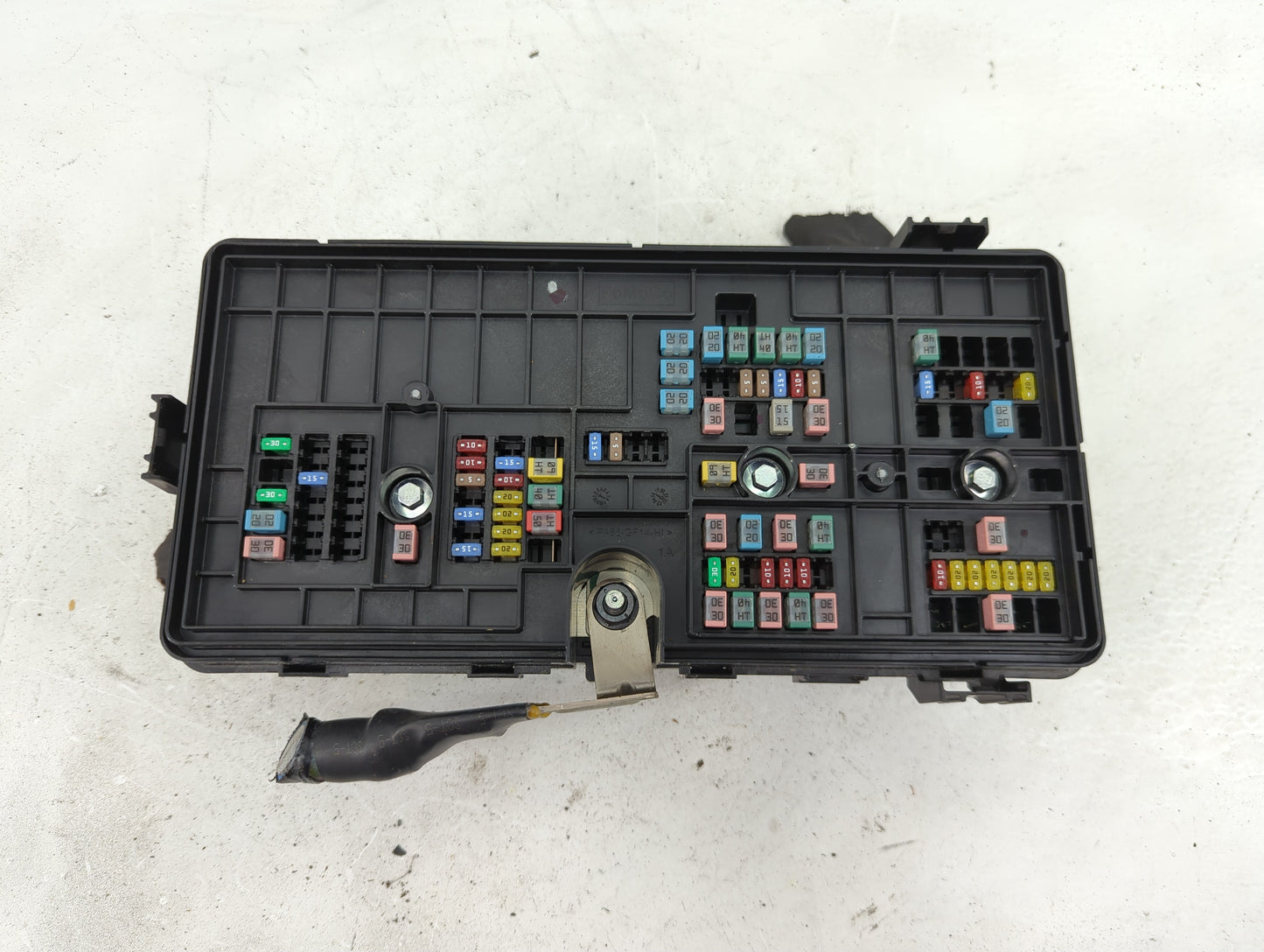 2020-2022 Ford Explorer Fusebox Fuse Box Panel Relay Module P/N:N1MT-14D068-MA Fits Fits 2020 2021 2022 OEM Used Auto Parts 
