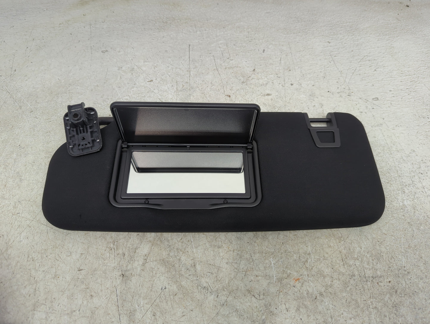 2022 Ford Explorer Sun Visor Shade Replacement Driver Left Mirror Fits OEM Used Auto Parts - Oemusedautoparts1.com