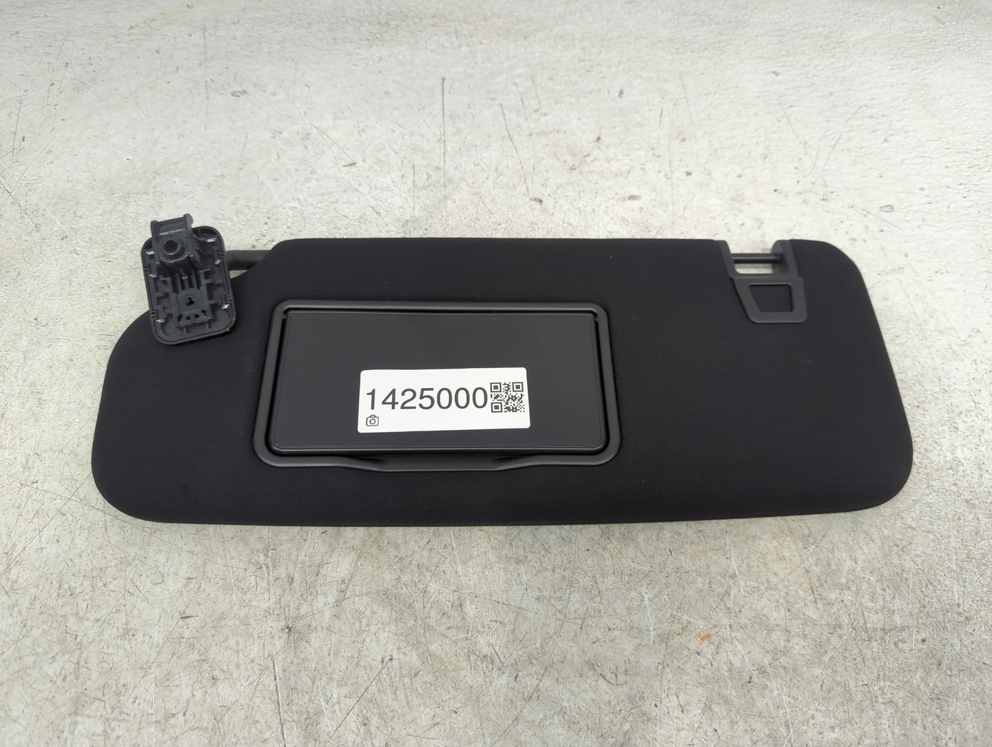 2022 Ford Explorer Sun Visor Shade Replacement Driver Left Mirror Fits OEM Used Auto Parts - Oemusedautoparts1.com
