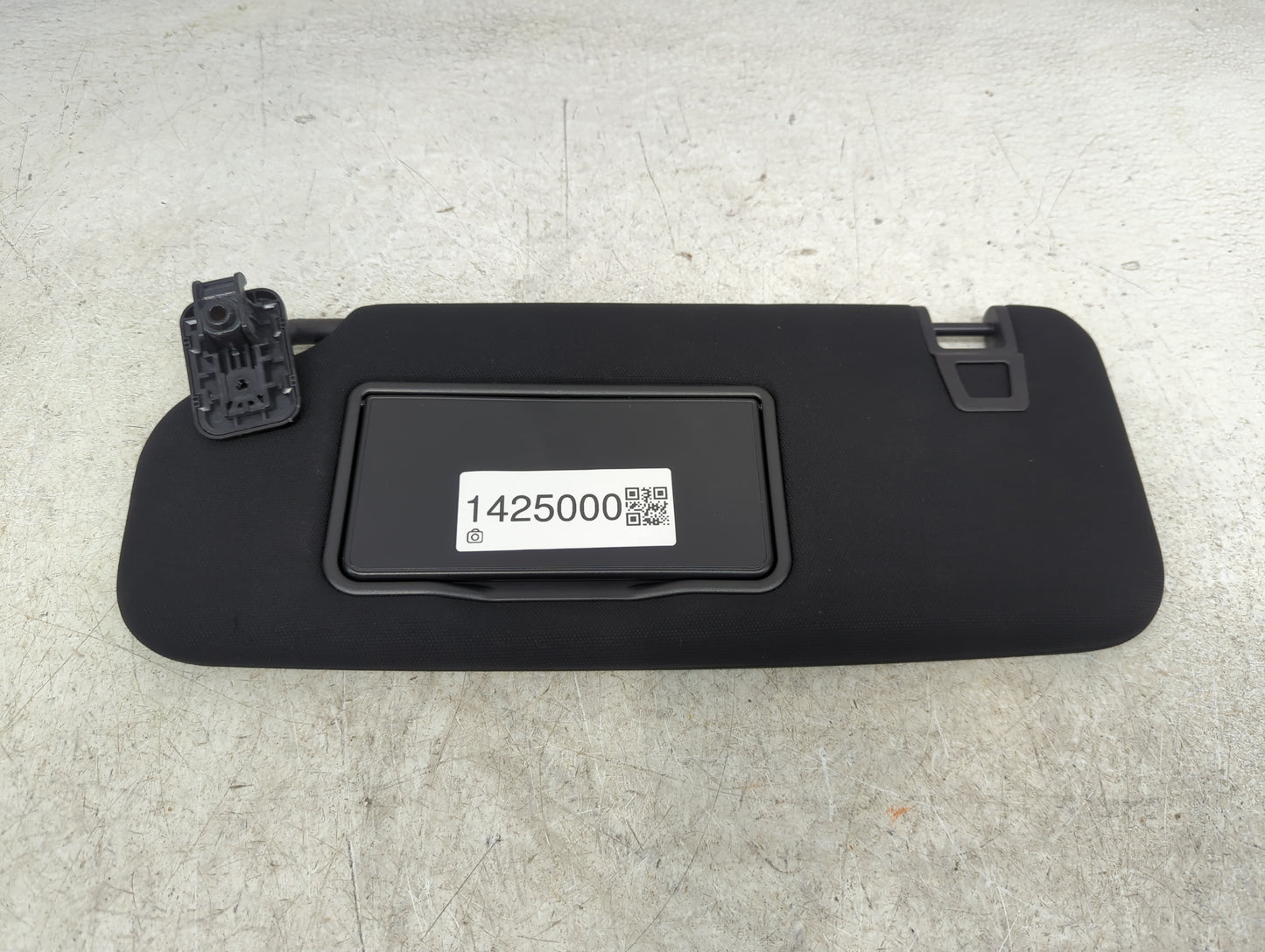 2022 Ford Explorer Sun Visor Shade Replacement Driver Left Mirror Fits OEM Used Auto Parts - Oemusedautoparts1.com