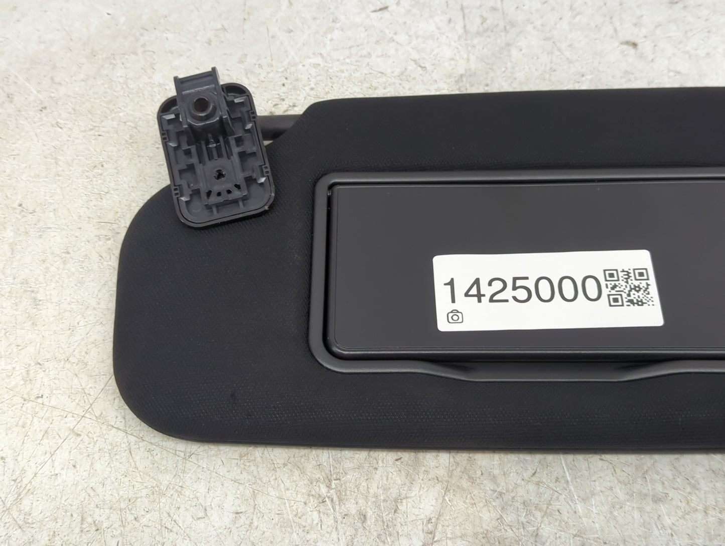 2022 Ford Explorer Sun Visor Shade Replacement Driver Left Mirror Fits OEM Used Auto Parts - Oemusedautoparts1.com