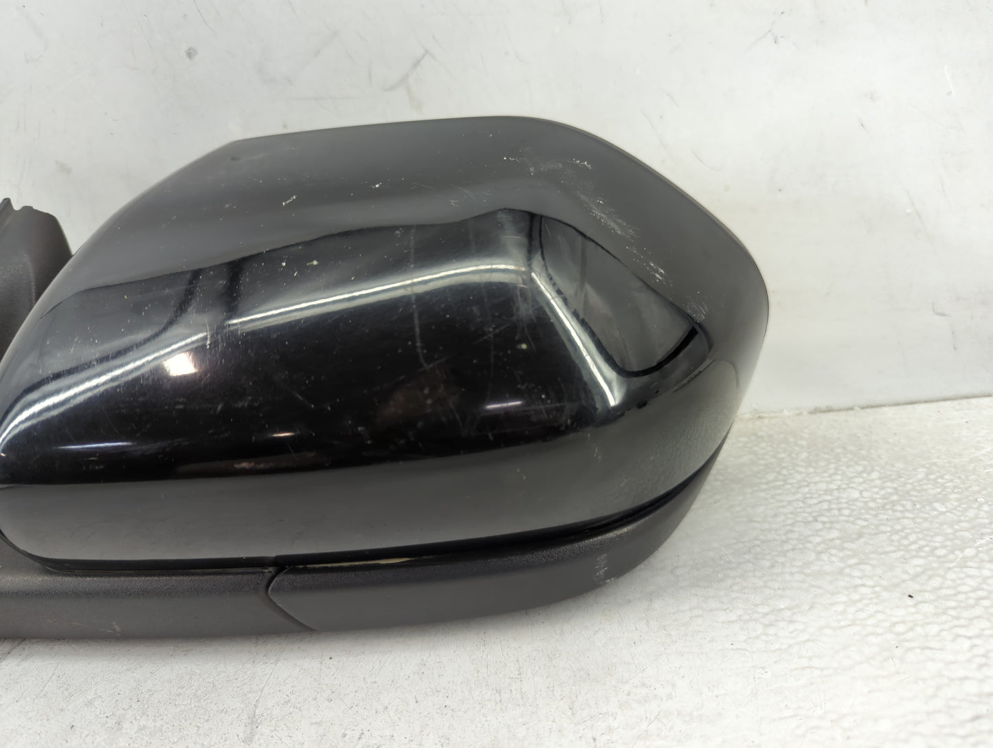 2022 Ford Explorer Driver Side View Mirror - Left Door Mirror OEM Used - Oemusedautoparts1.com