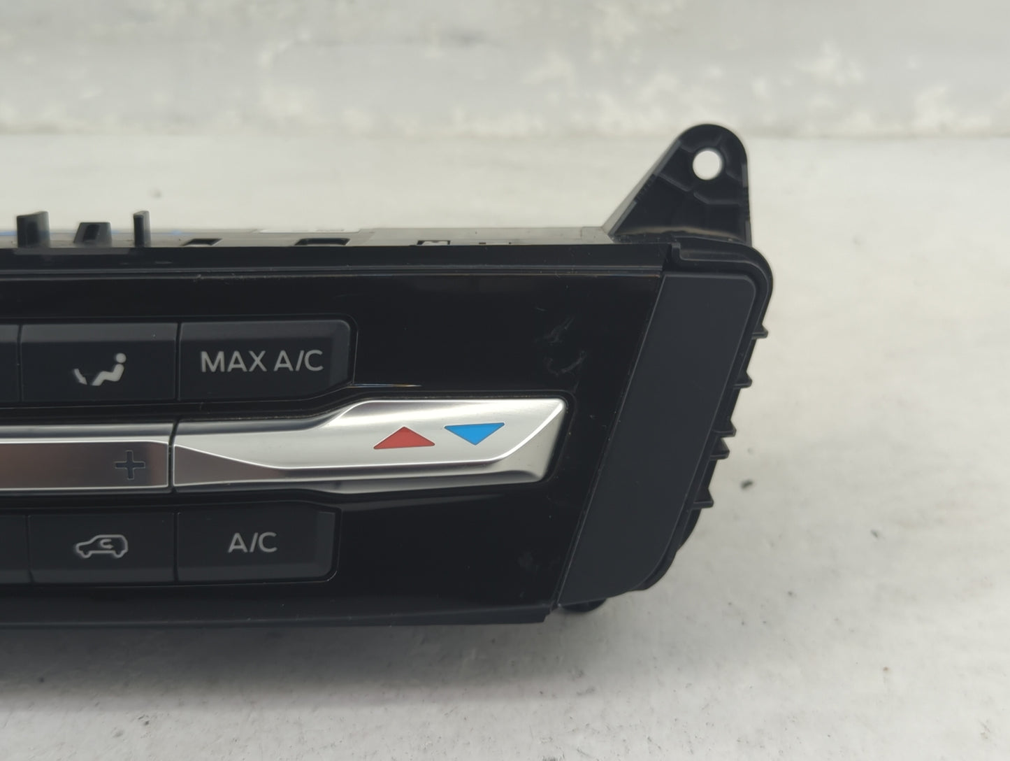 2022 Ford Explorer Climate Control Module Temperature AC/Heater Replacement P/N:LB5T-18C612-HF Fits OEM Used Auto Parts - Oe