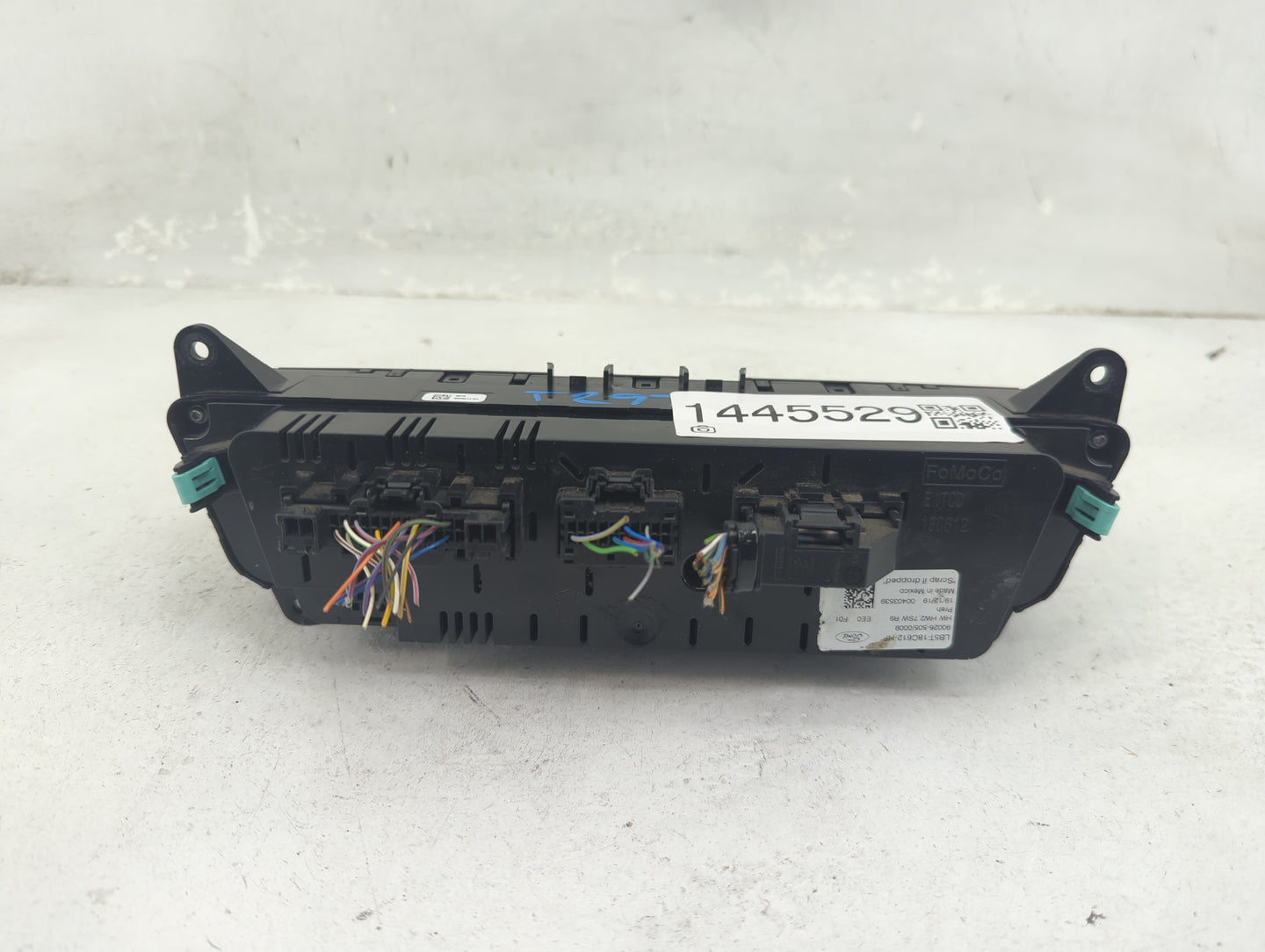2022 Ford Explorer Climate Control Module Temperature AC/Heater Replacement P/N:LB5T-18C612-HF Fits OEM Used Auto Parts - Oe