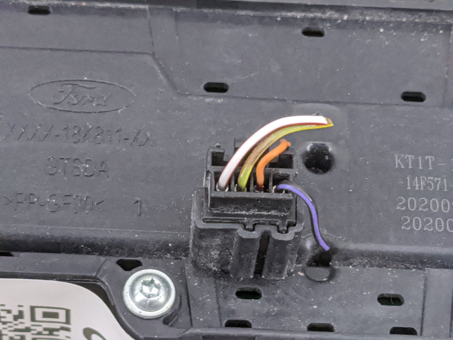 2022 Ford Explorer Radio Control Panel 1475913 - Oemusedautoparts1.com