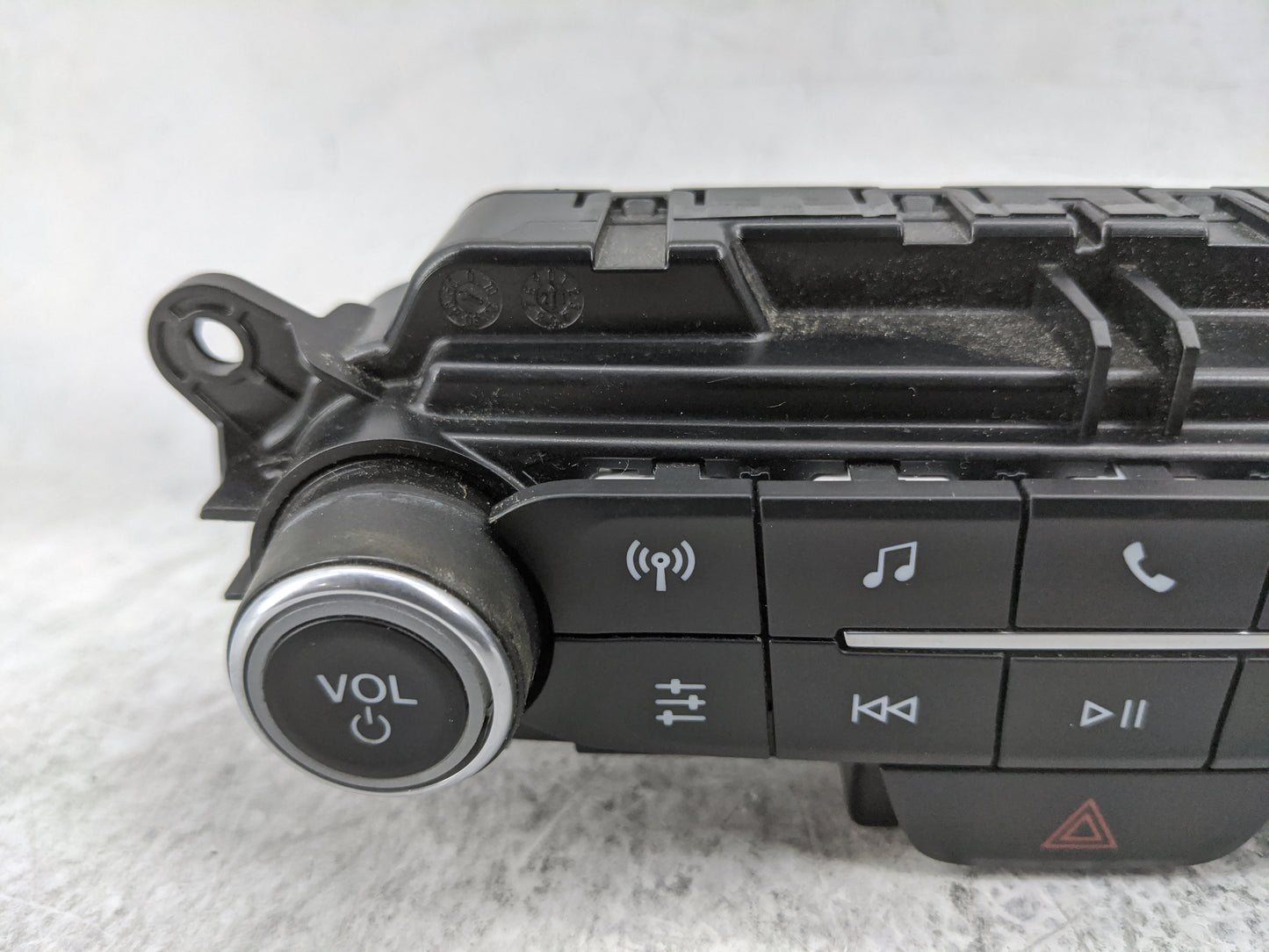 2022 Ford Explorer Radio Control Panel - Oemusedautoparts1.com