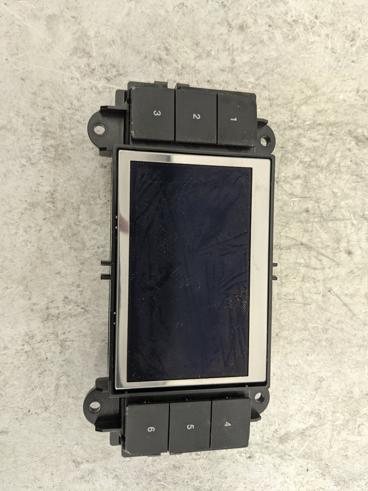 2022 Ford Explorer Information Display Screen 1483398 - Oemusedautoparts1.com