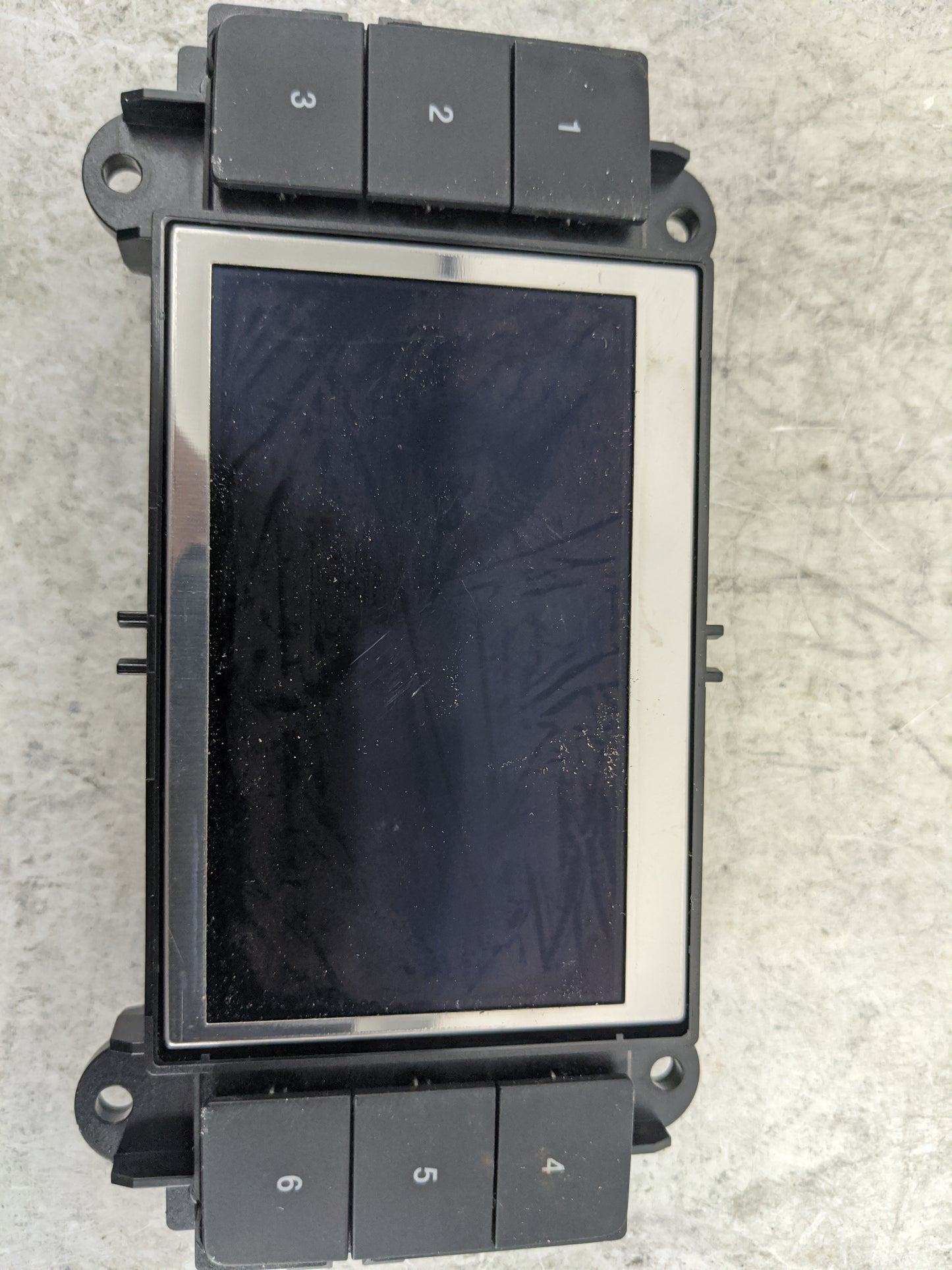 2022 Ford Explorer Information Display Screen 1483398 - Oemusedautoparts1.com