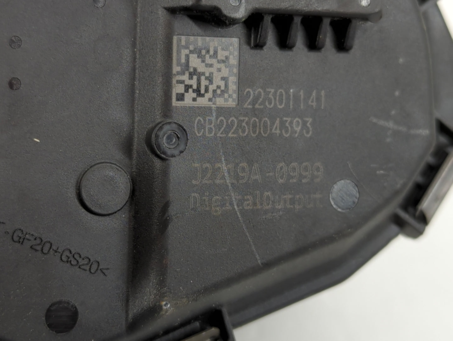 2020-2022 Ford Explorer Throttle Body P/N:J2219A-0999 CB223004393, 22301141 Fits Fits 2018 2019 2020 2021 2022 OEM Used Auto