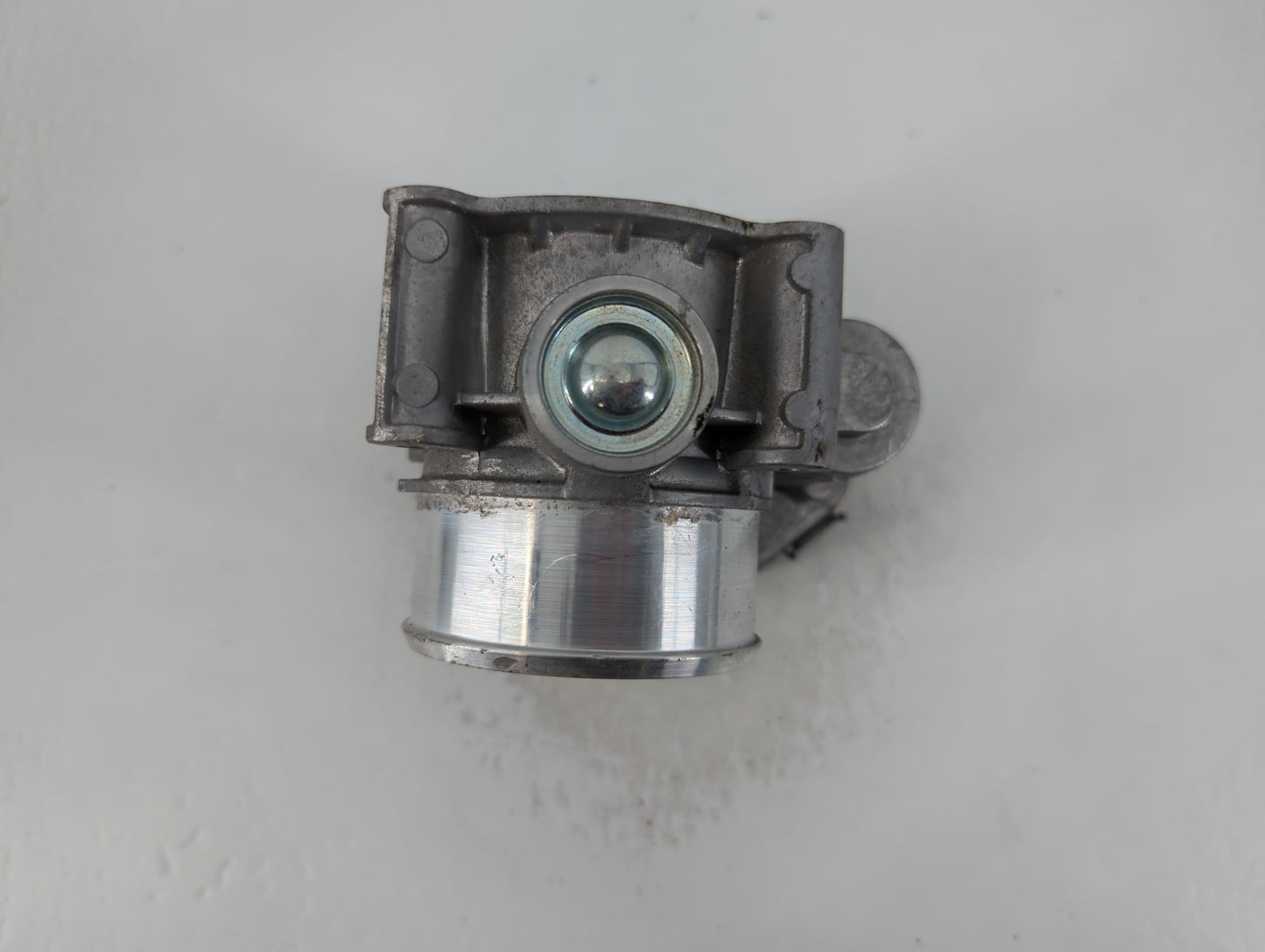 2020-2022 Ford Explorer Throttle Body P/N:21310316 F2213D-0558 Fits Fits 2018 2019 2020 2021 2022 OEM Used Auto Parts - Oemu