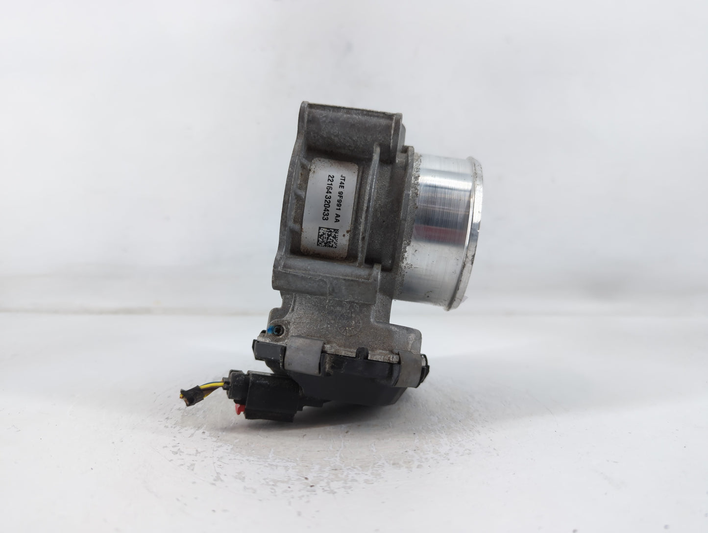 2020-2022 Ford Explorer Throttle Body P/N:21310316 F2213D-0558 Fits Fits 2018 2019 2020 2021 2022 OEM Used Auto Parts - Oemu