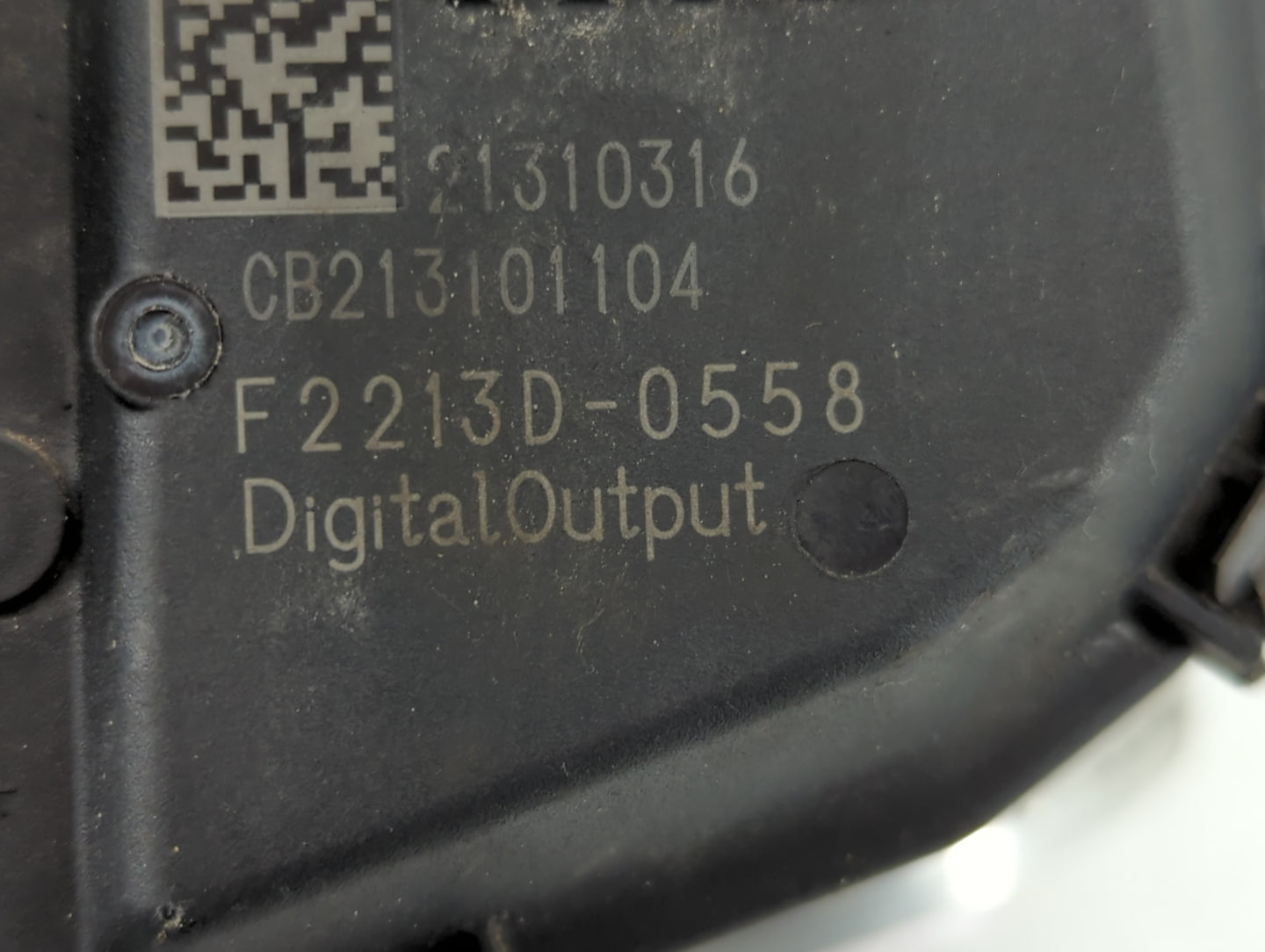 2020-2022 Ford Explorer Throttle Body P/N:21310316 F2213D-0558 Fits Fits 2018 2019 2020 2021 2022 OEM Used Auto Parts - Oemu