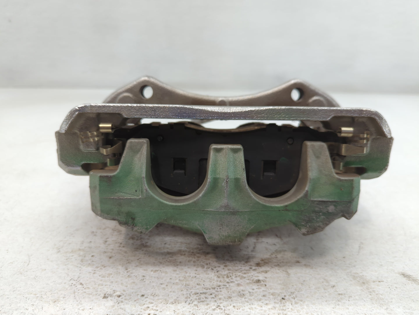 2020-2022 Ford Explorer Front Driver Left Brake Caliper - Oemusedautoparts1.com