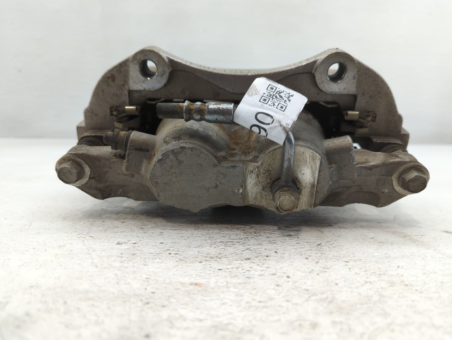 2020-2022 Ford Explorer Front Driver Left Brake Caliper - Oemusedautoparts1.com