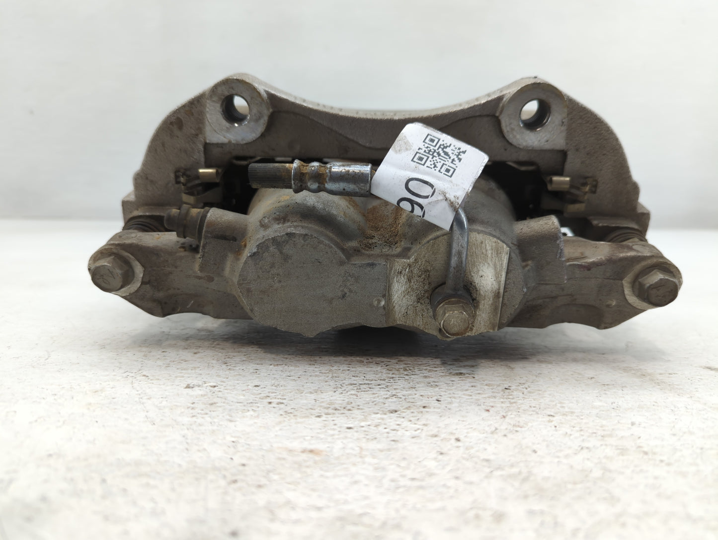 2020-2022 Ford Explorer Front Driver Left Brake Caliper - Oemusedautoparts1.com