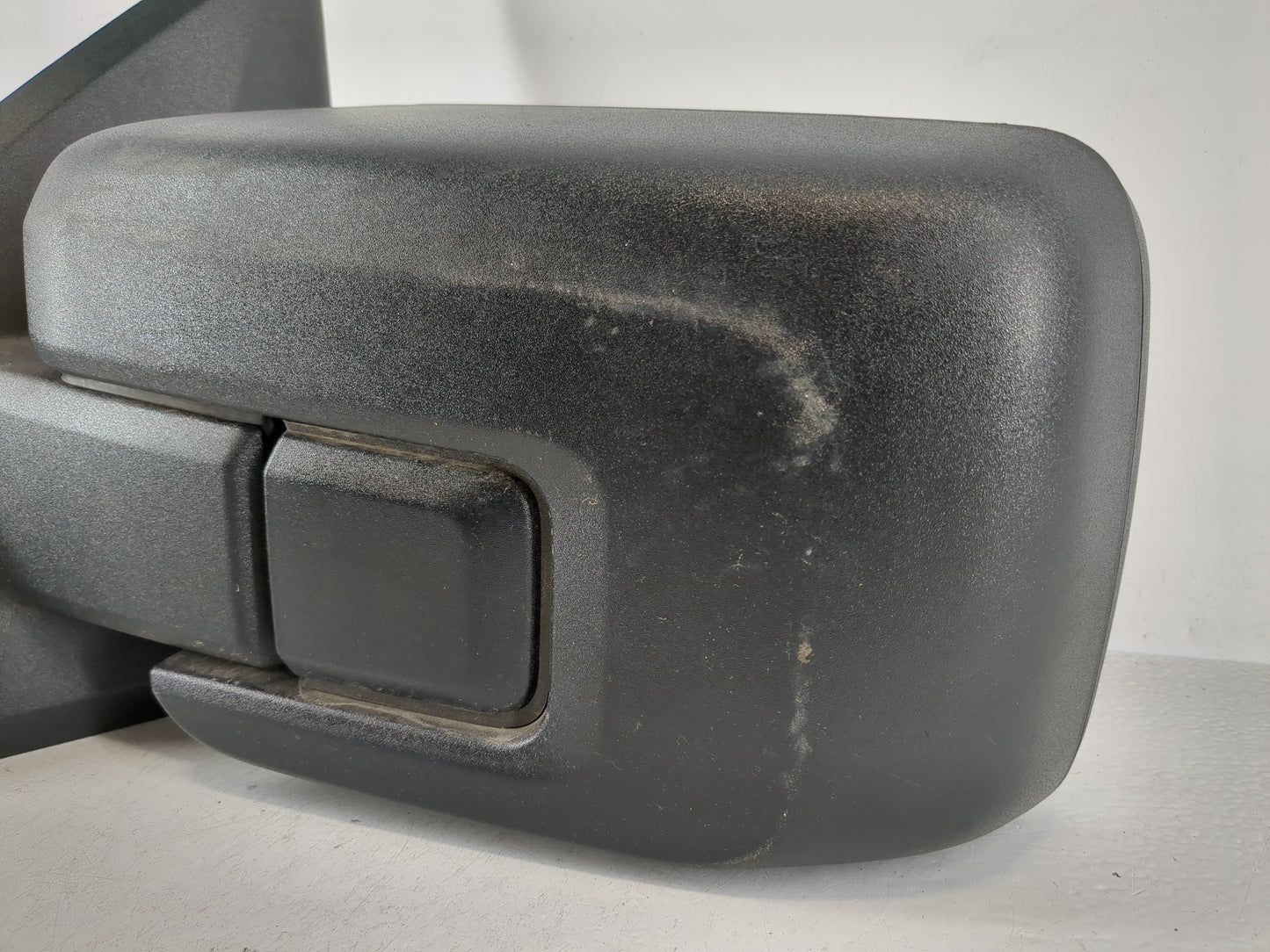 2021-2022 Ford F-150 Driver Side View Mirror - Left Door Mirror OEM Used - Oemusedautoparts1.com