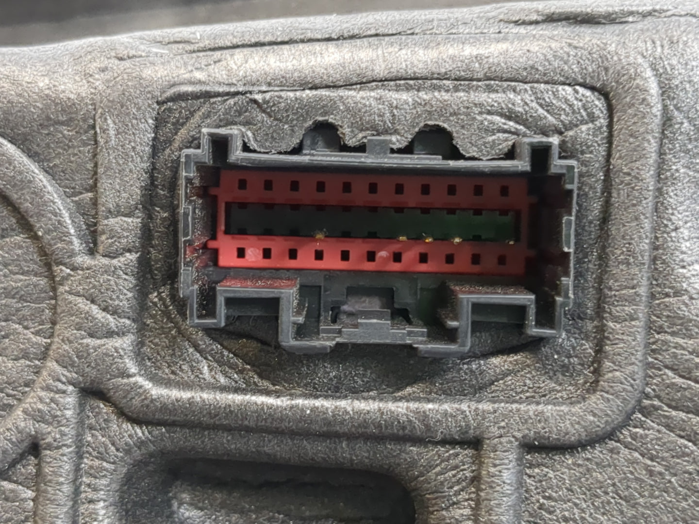 2021-2022 Ford F-150 Driver Side View Mirror - Left Door Mirror OEM Used - Oemusedautoparts1.com