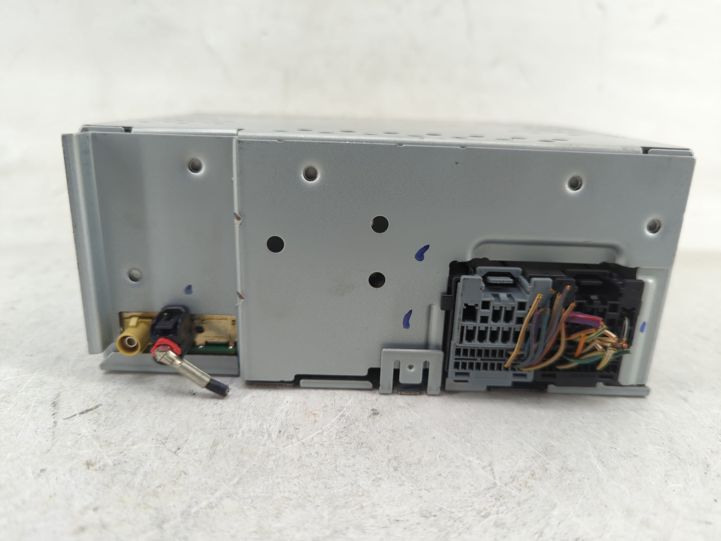 2021-2022 Ford F-150 Radio AM FM Cd Player Receiver Replacement P/N:ML3T-18K810-CDH Fits Fits 2021 2022 OEM Used Auto Parts 