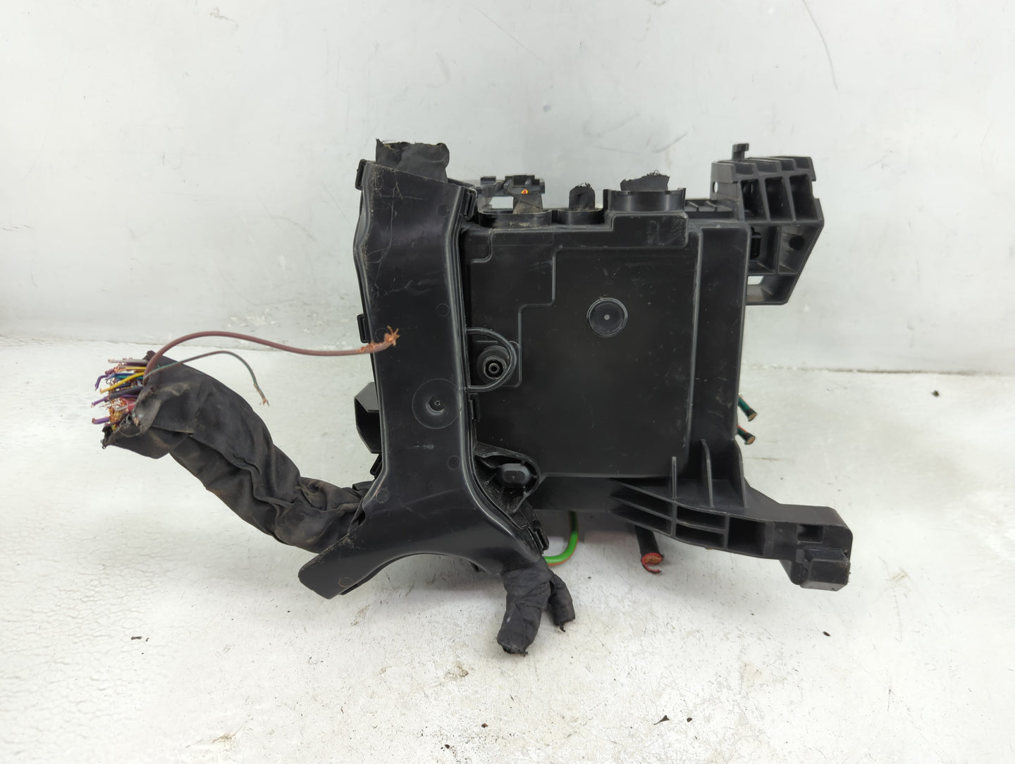 2021-2022 Ford F-150 Fusebox Fuse Box Panel Relay Module P/N:2684186 Fits Fits 2021 2022 OEM Used Auto Parts - Oemusedautopa