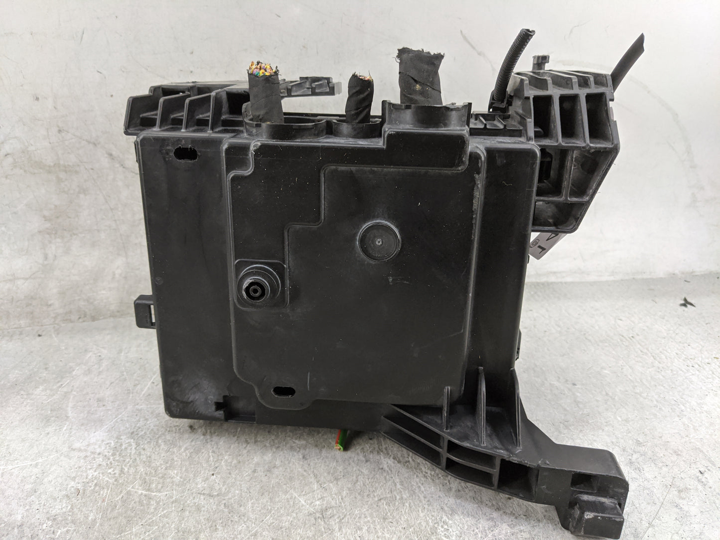 2021-2022 Ford F-150 Fusebox Fuse Box Panel Relay Module P/N:ML3T-14D068-SD Fits Fits 2021 2022 OEM Used Auto Parts - Oemuse