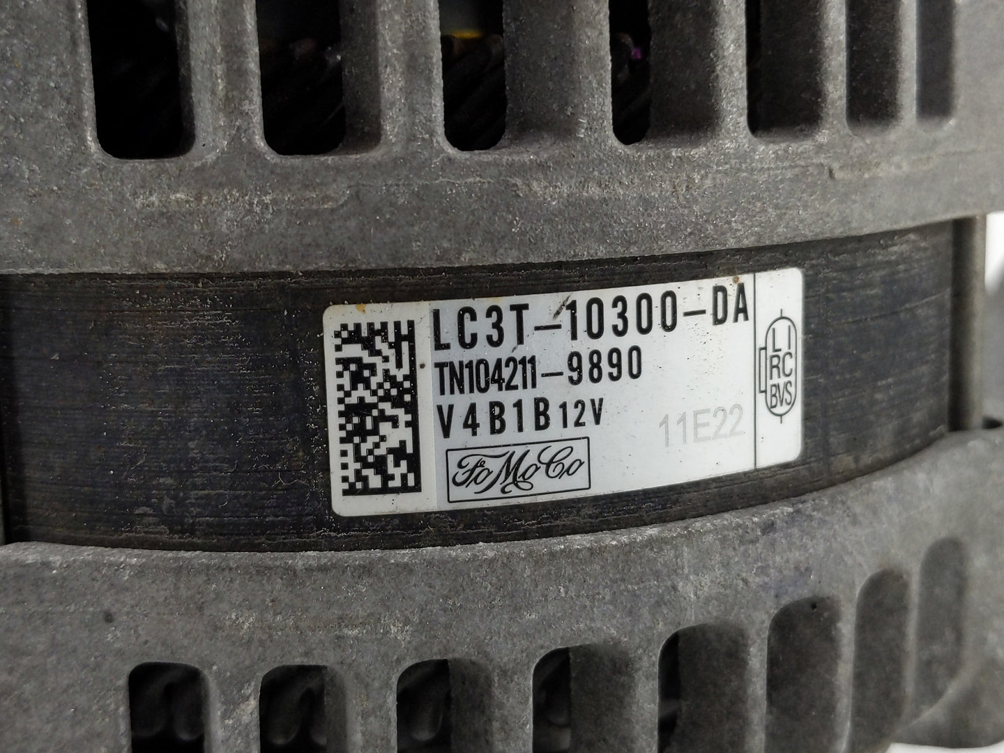 2020-2022 Ford F-350 Super Duty Alternator Replacement Generator Charging Assembly Engine OEM P/N:LC3T-10300-DA Fits OEM Use