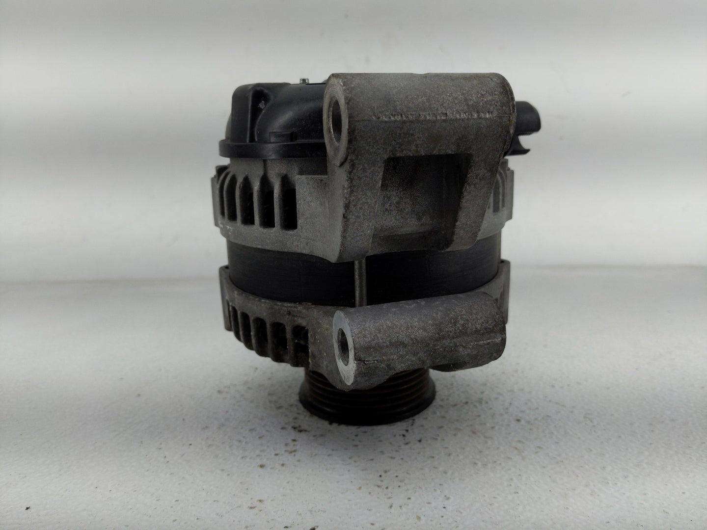 2020-2022 Ford F-350 Super Duty Alternator Replacement Generator Charging Assembly Engine OEM P/N:LC3T-10300-DA Fits OEM Use