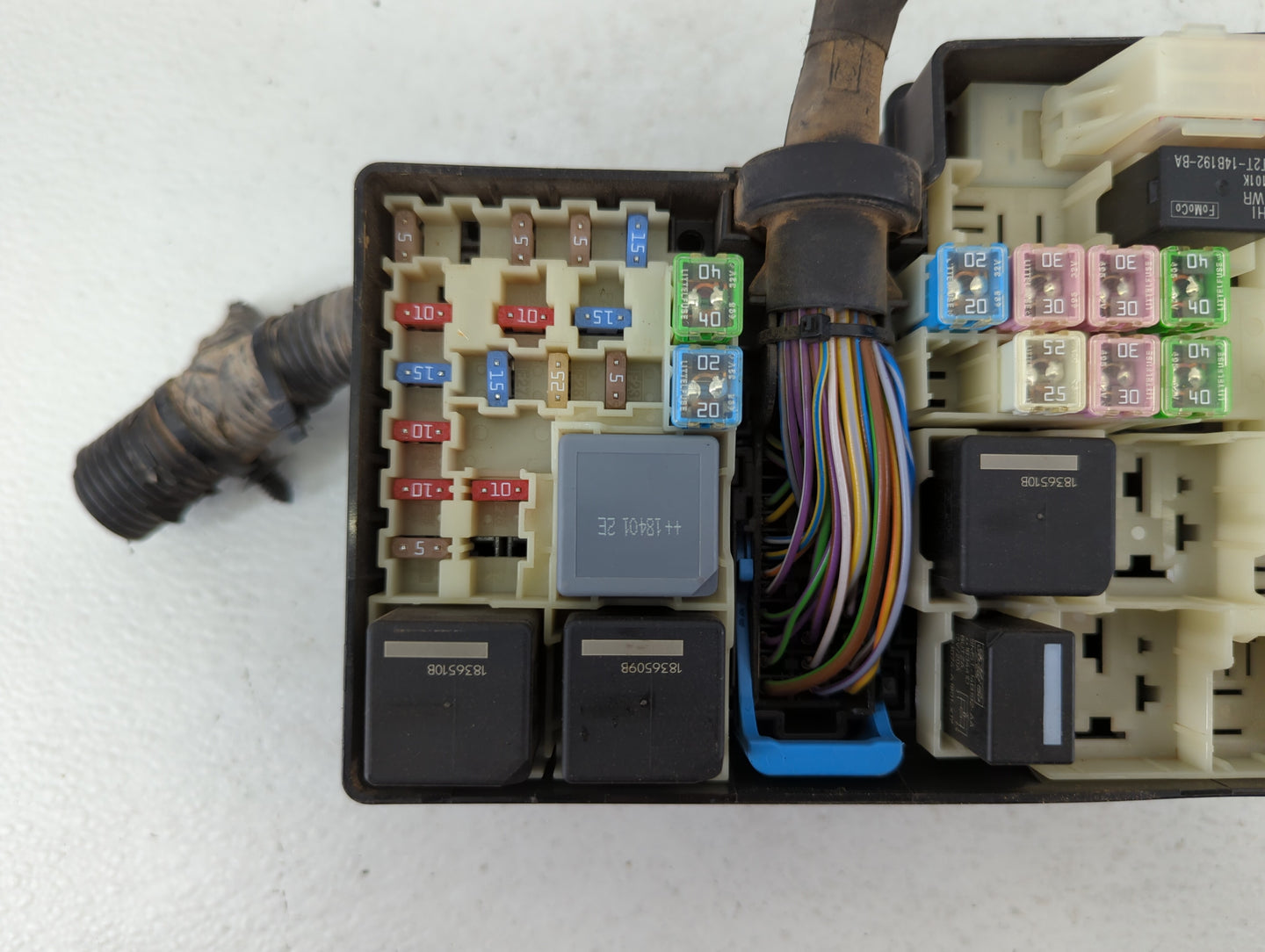 2020-2022 Ford F-350 Super Duty Fusebox Fuse Box Panel Relay Module P/N:E02345500 AV6T-14A067 Fits Fits 2020 2021 2022 OEM U