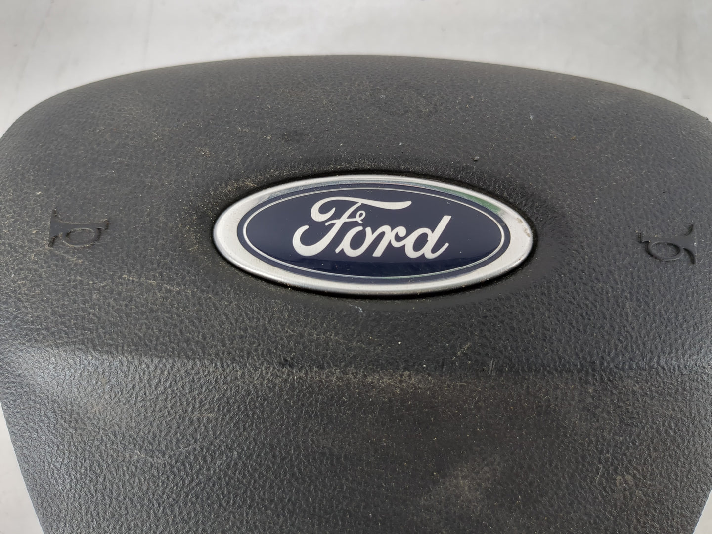 2022 Ford Maverick Air Bag Driver Left Steering Wheel Mounted P/N:L16E019K1B0MU Fits OEM Used Auto Parts - Oemusedautoparts1