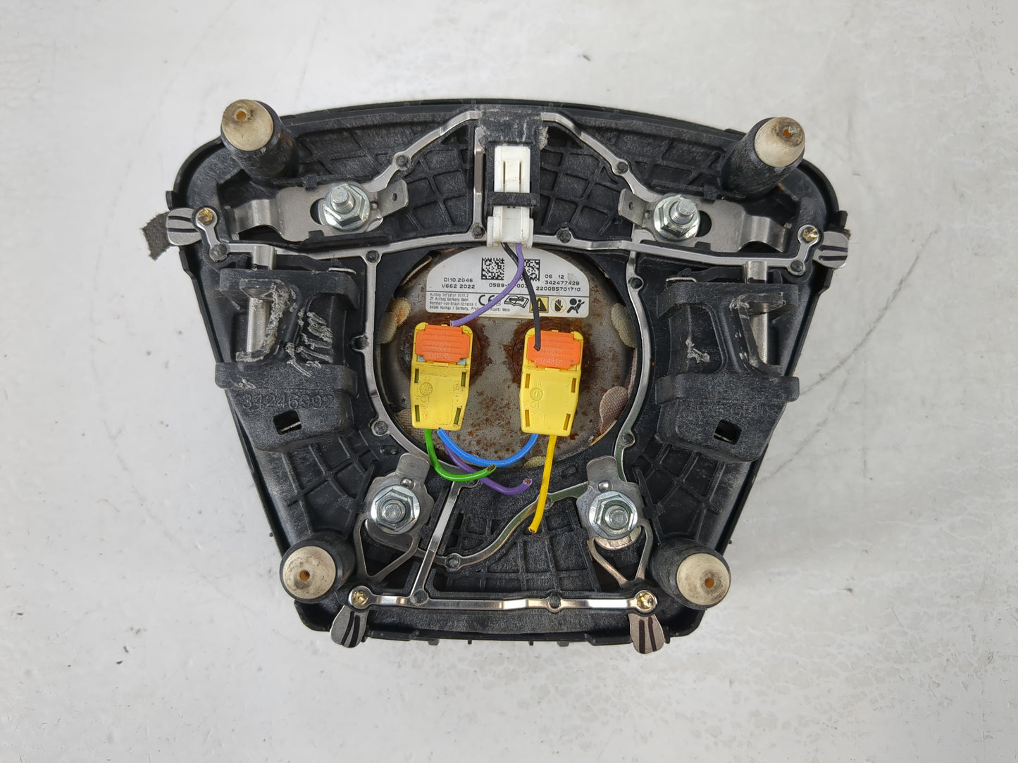 2022 Ford Maverick Air Bag Driver Left Steering Wheel Mounted P/N:L16E019K1B0MU Fits OEM Used Auto Parts - Oemusedautoparts1